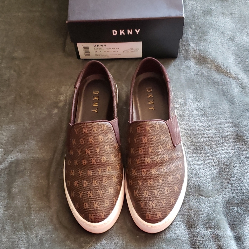 DKNY Randall slip on dark brown shoe